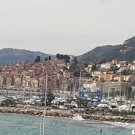 Splendide Front De Lejlighed Menton