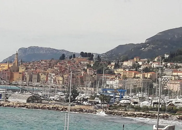 Splendide Front De アパート マントン